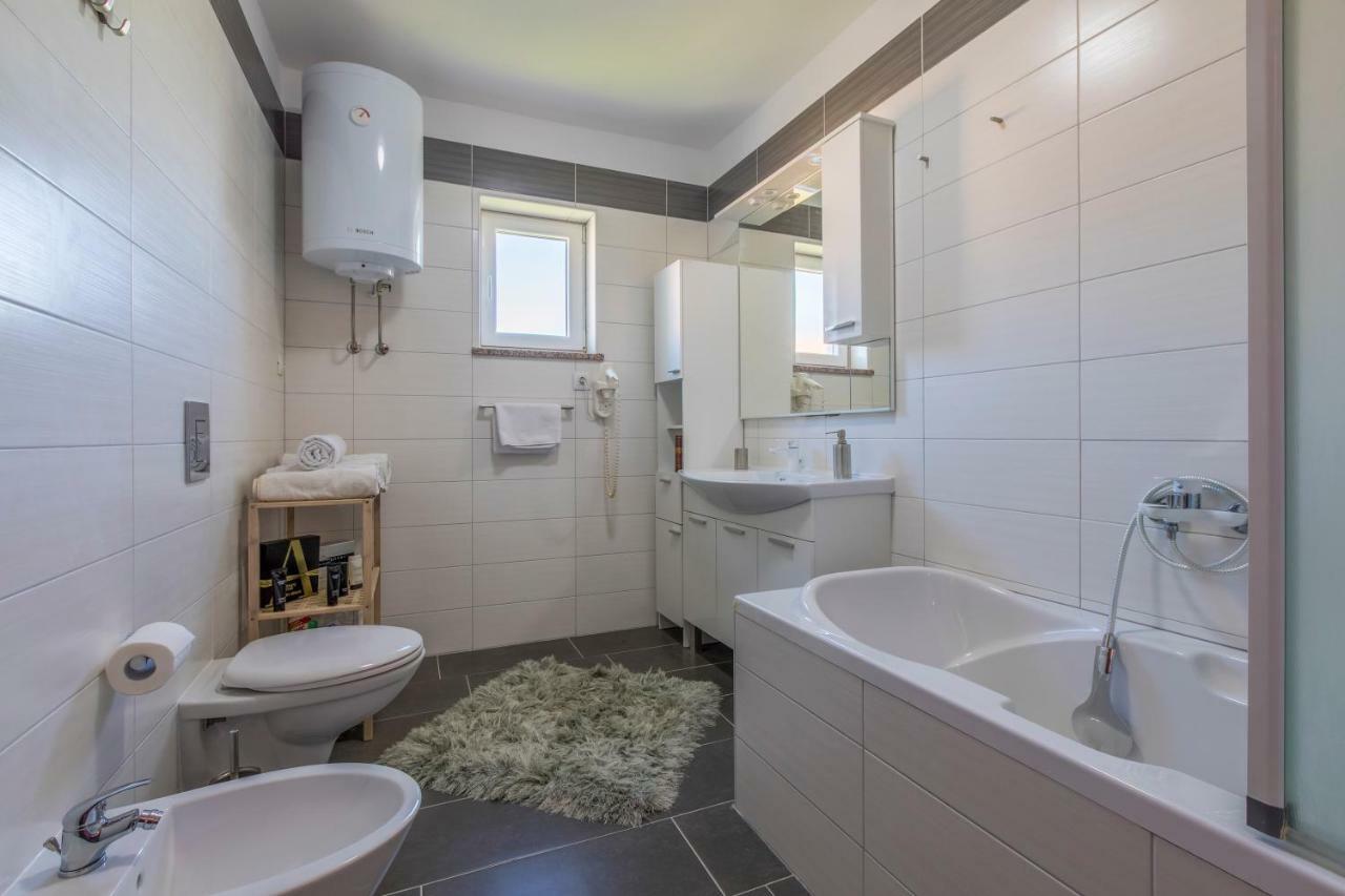 Vesna 4*